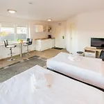 Akademie Aparthotel